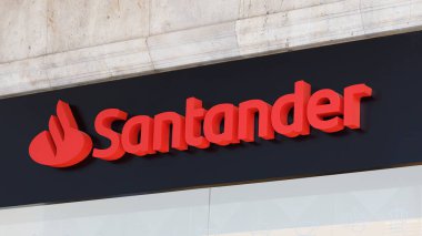 VALENCIA, İspanya - 10 Kasım 2021 Banco Santander, İspanya merkezli bir bankadır. Dünyanın en önemli finans kuruluşlarından biridir.