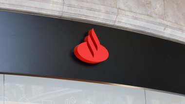 VALENCIA, İspanya - 10 Kasım 2021 Banco Santander, İspanya merkezli bir bankadır. Dünyanın en önemli finans kuruluşlarından biridir.