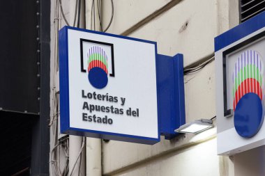 VALENCIA, İspanya - 10 Kasım 2021: Loterias y Apuestas del Estado İspanya 'da her türlü piyango işletme ve pazarlamasından sorumludur