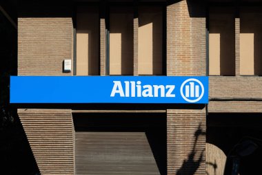VALENCIA, İSPA - 15 Aralık 2021 Allianz Münih merkezli çok uluslu bir Alman finans şirketi.