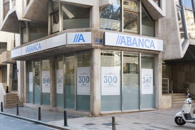 VALENCIA, İspanya - 15 Aralık 2021 Abanca, Galiçya merkezli bir İspanyol bankasıdır.