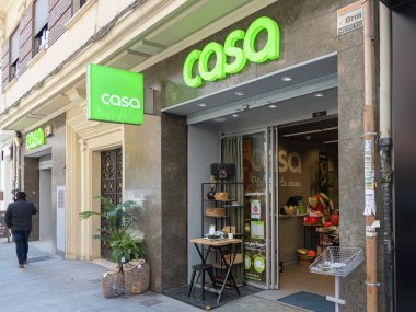 VALENCIA, İSPA - Şubat 02, 2022: Casa Belçika 'nın mobilya ve dekorasyon mağazaları markası.