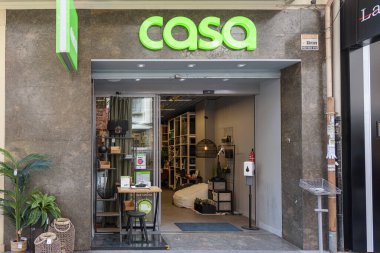 VALENCIA, İSPA - Şubat 02, 2022: Casa Belçika 'nın mobilya ve dekorasyon mağazaları markası.
