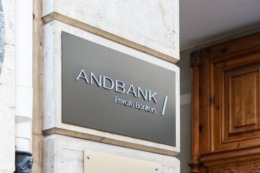 VALENCIA, İspanya - Şubat 02, 2022 Andorra 'daki en eski özel bankacı firması