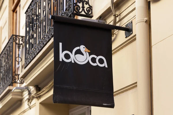 VALENCIA, İSPA - ŞUBAT 02, 2022: La Oca, İspanyol markası.