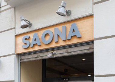 VALENCIA, İSPA - 15 Şubat 2022 Saona, İspanya 'nın Akdeniz restoranları zinciri.