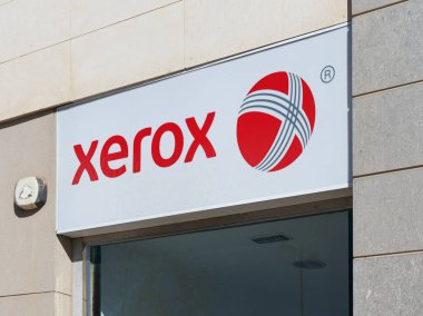 VALENCIA, İSPA - 22 Şubat 2022: Xerox, baskı ve dijital belge ürünleri ve hizmetleri satan bir Amerikan şirketidir.