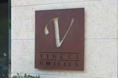 VALENCIA, İSPA - Mayıs 05, 2022: Vincci Hotels, İspanyol otel zinciri.