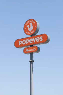 ALFAFAR, İspanya - Haziran 06, 2022 Popeyes, Amerika Birleşik Devletleri 'nin çok uluslu kızarmış tavuk fast food restoranları zinciri.