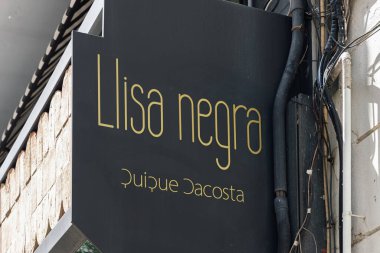 VALENCIA, İspanya - 14 Nisan 2022 Llisa Negra Restoranı. Quique Dacosta