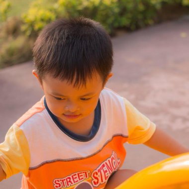 Çocuk oyun alanı oynama