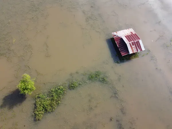 Σπίτια Των Χωρικών Στην Αγροτική Ταϊλάνδη Πλημμύρισαν — Φωτογραφία Αρχείου
