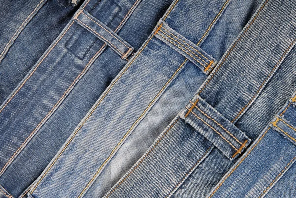 Es ist ein Haufen Jeans. — Stockfoto