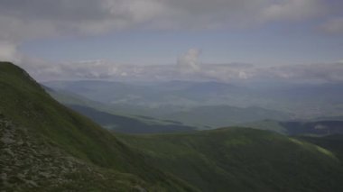 İnsansız dağ manzarası manzarası.