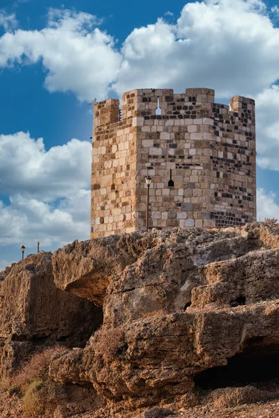 Low Angle Shot Suleyman Tower Ayas Adana Turkey — Stock Photo, Image