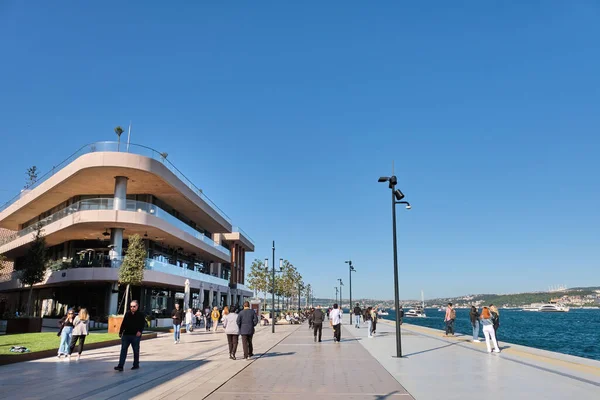 Istanbul Turquía Mayo 2022 Gente Caminando Por Mar Galataport Galataport — Foto de Stock