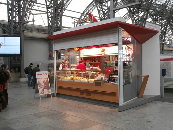 Dresden main railway station, Germany (2013-12-07) — Stock Photo, Image