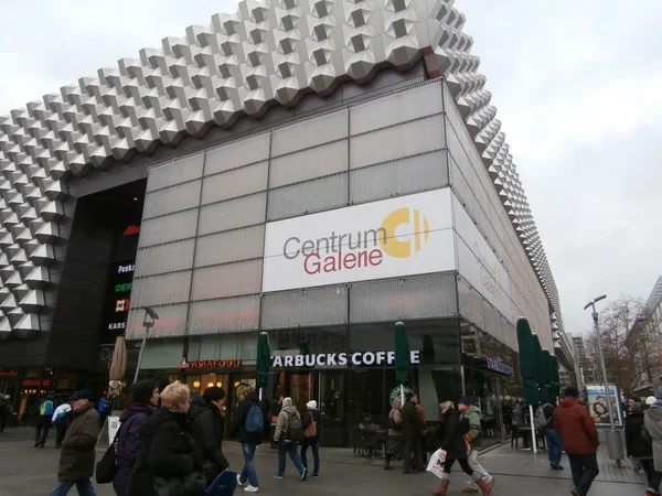 Торговый центр Centrum Galerie в Дрездене (2013-12-07) ) — стоковое фото