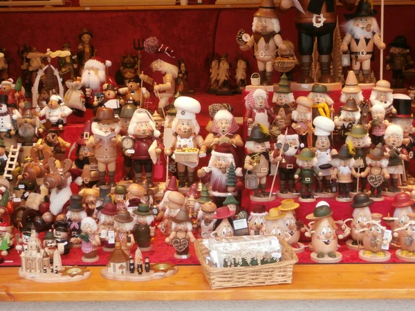 Mercatino di Natale a Dresda, Altmarkt, Germania (07 / 12 / 2013 ) — Foto Stock