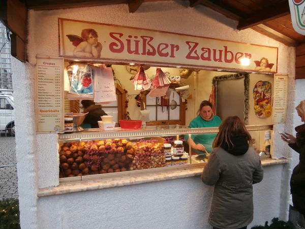 Christmas Market in Dresden on Altmarkt, Germany (2013-12-07) — Stock Photo, Image