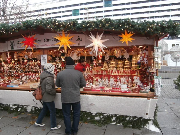 Dresden Noel piyasasında altmarkt, Almanya (2013-12-07) — Stok fotoğraf