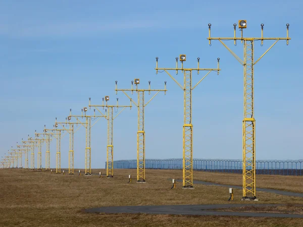 Start-en landingsbaan verlichting — Stockfoto