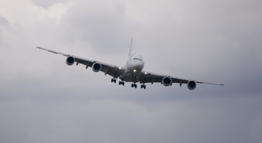 Airbus a380 açılış
