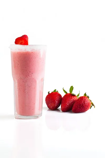 enfes çilekli milkshake.