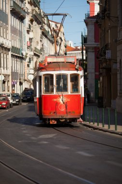 turistik kırmızı tramvay