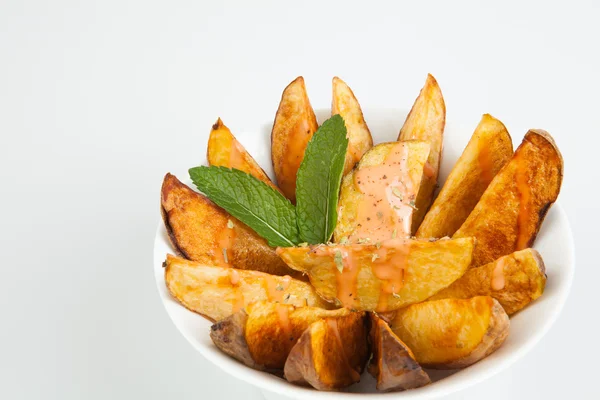 Spanska tapas. patatas bravas — Stockfoto