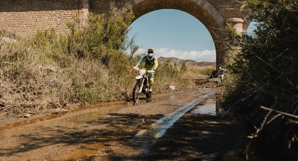 Almería España Mayo 2021 Motocross Riders Riding River Nature Dunlop — Foto de Stock