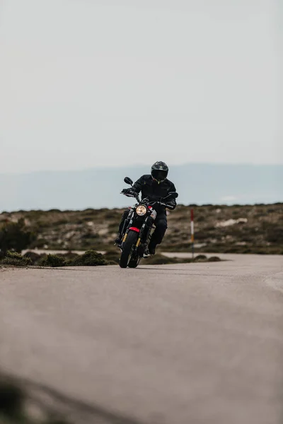 Calar Alto España Mayo 2021 Hombre Montando Una Motocicleta Yamaha —  Fotos de Stock