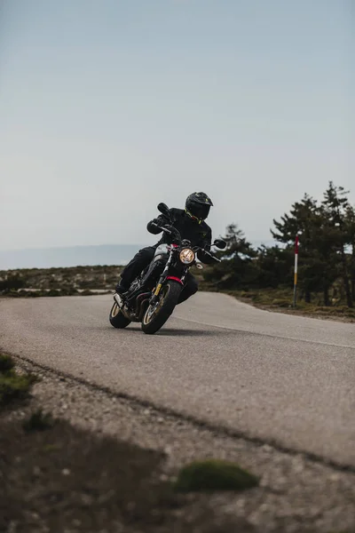 Calar Alto Spain May 2021 Людина Мотоциклі Yamaha Xsr700 Красивій — стокове фото