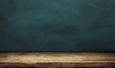 Tahta meşe varili beyaz arkaplanda izole edilmiş.