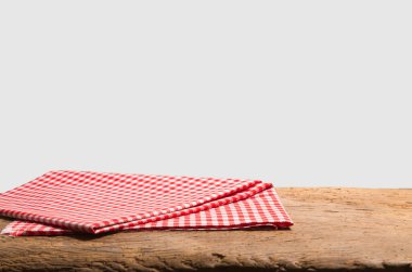 Seçili odak boş kahverengi ahşap masa ve duvar dokusu veya eski siyah tuğla duvar arkaplan bulanık görüntüsü. Fotomontaj ya da ürün gösterimi için