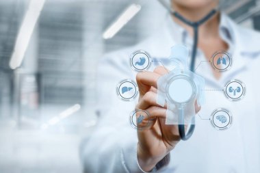 Hastanın iç organlarının teşhisi ve incelenmesi.