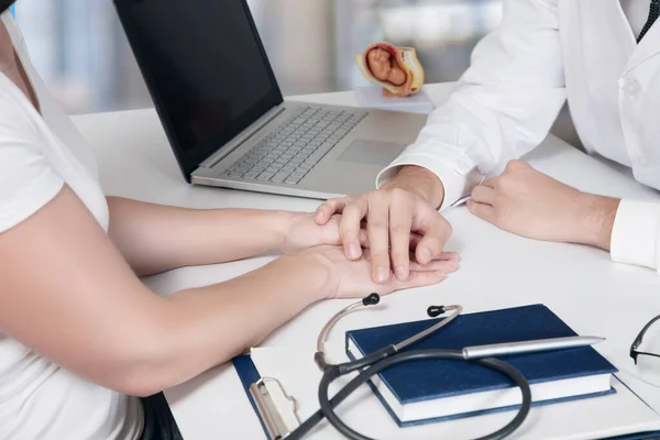 Concept Patient Support Doctor Doctor Holding Patient Hand Table —  Fotos de Stock