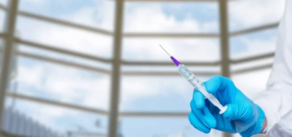 Rubber Glove Doctor Holds Vaccine Syringe Background Window — Stok fotoğraf