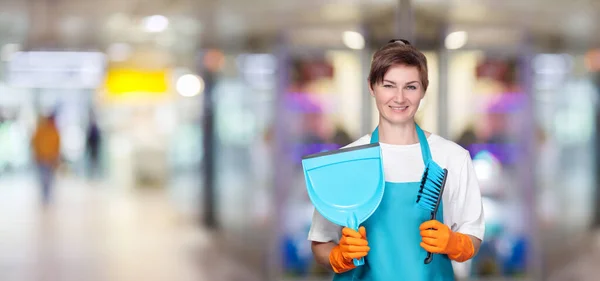 Cleaning Lady Dustpan Cleaning Brush Stands Blurred Background — Stok fotoğraf