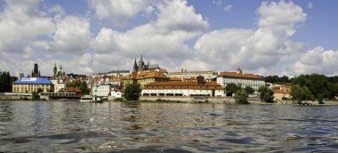 vltava Nehri boyunca Prag Kalesi Panoraması
