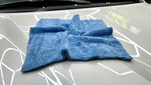 Πετσέτα Μικροϊνών Για Σκούπισμα Αυτοκινήτου — Φωτογραφία Αρχείου
