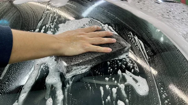 Shampoo Automatico Attivo Senza Contatto Schiuma Sulla Macchina Presso Autolavaggio — Foto Stock