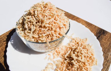 Amla, meyve, mukhwa, amla mukhwas, amala, meyve, sindirim, sindirim, ev yapımı, kurutulmuş, güneşte kurutulmuş, çıtır çıtır, ekşi, khatta, beyaz arka plan, rendelenmiş, rendeleyici, amle, ağız tazeleyici, ağız tazeleyici, bektaşı üzümü, ind