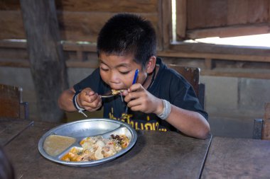Tayland fakir çocuklar