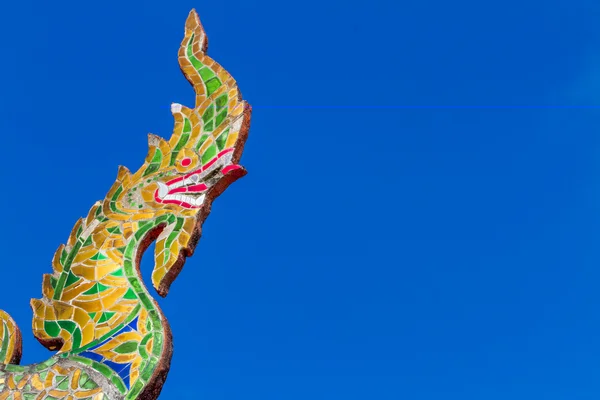 Serpente o grande Naga topo do templo — Fotografia de Stock