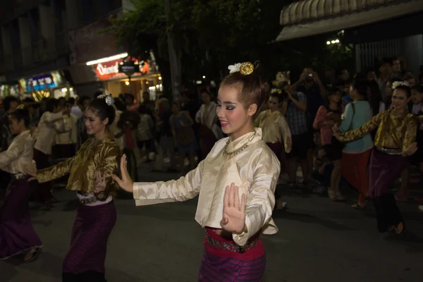 Thai dance in carnival — Stock Photo, Image