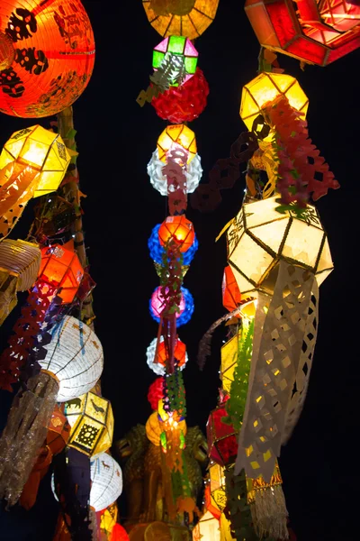 Festivali renkli lamba