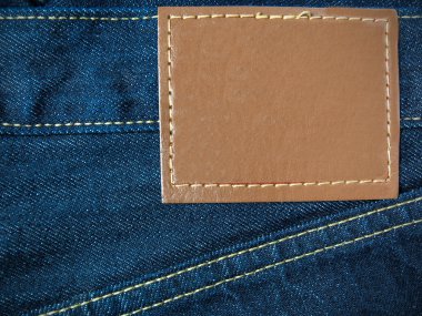 kot jeans etiket deri dikilmektedir.