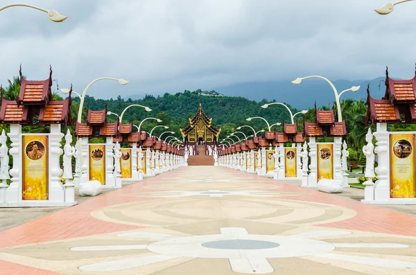 Architecture thaï traditionnelle dans le style Lanna, Pavillon Royal — Photo