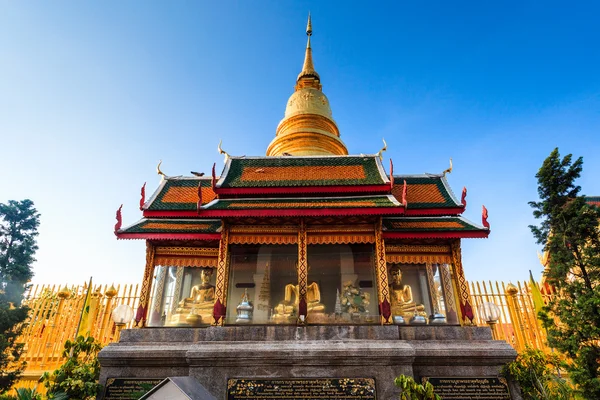 Wat phra že proto je oficiální historiografií byl měřítkem lamphun, Thajsko — Stock fotografie